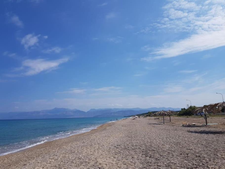 Villa Eleonas Strongyli  Εξωτερικό φωτογραφία