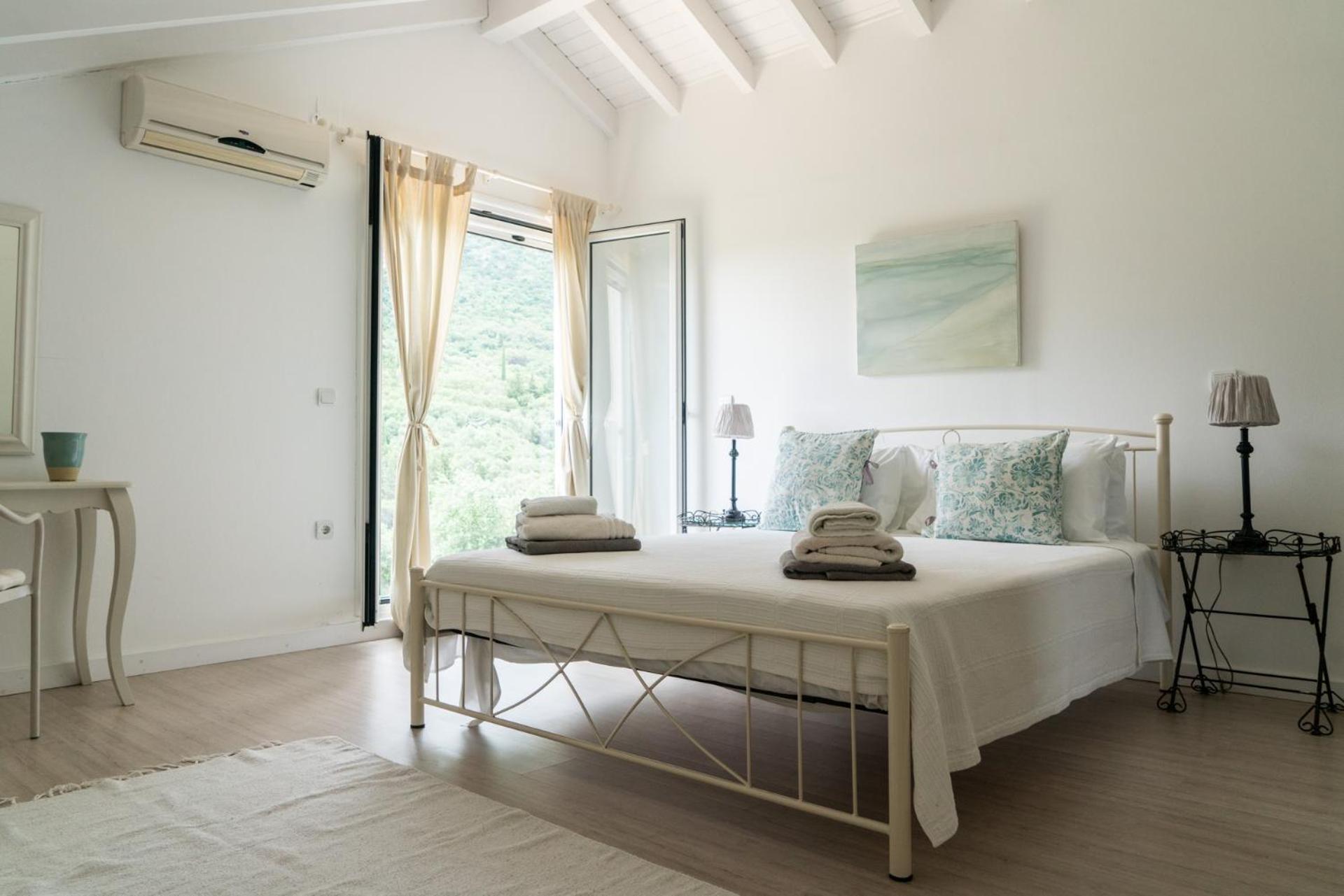 Villa Eleonas Strongyli  Εξωτερικό φωτογραφία