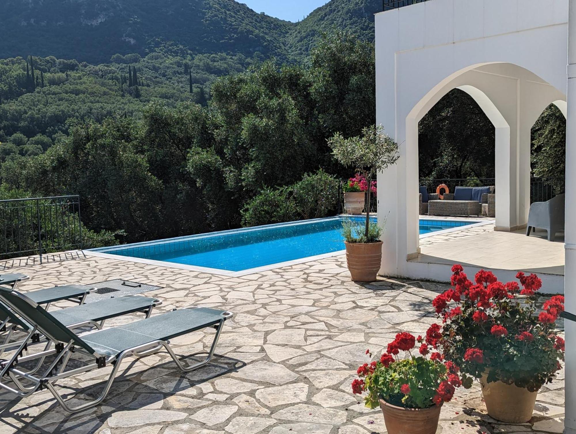 Villa Eleonas Strongyli  Εξωτερικό φωτογραφία